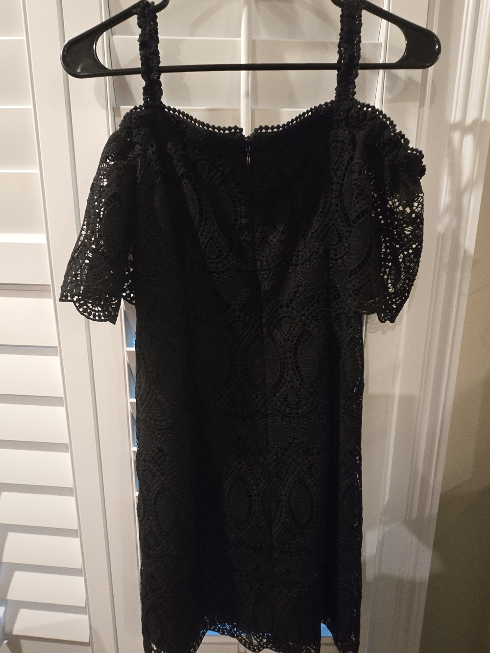 Whitw House Black Markey Black Lace Off-Shoulder Dress - Picture 2 of 2